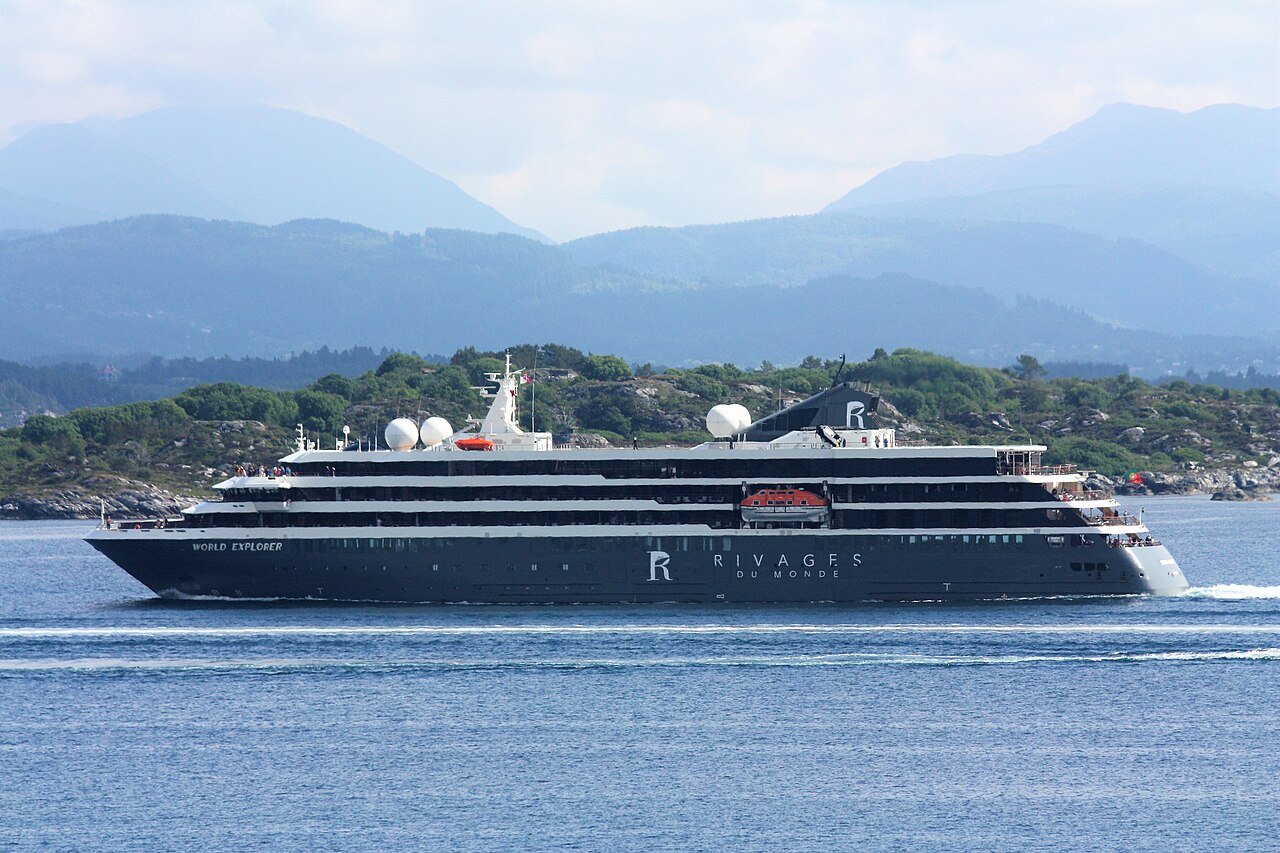 The cruise ship Star Explorer