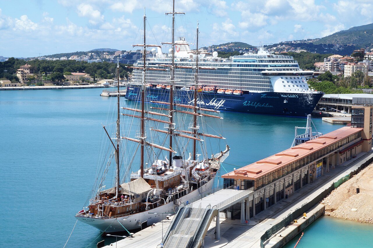 The cruise ship Mein Schiff 5